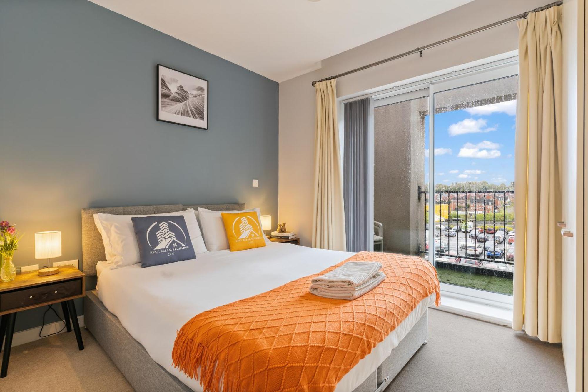 247 Serviced Accommodation In Telford 2 Bedroom Apartment Exterior foto