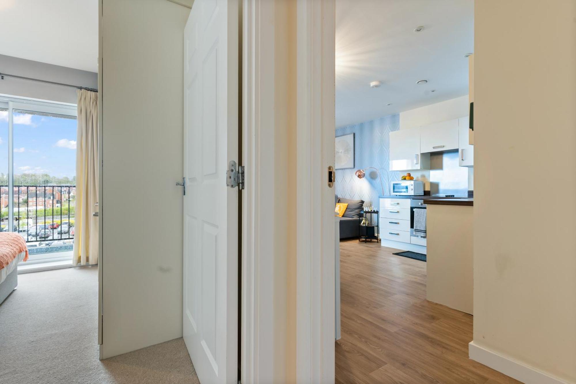 247 Serviced Accommodation In Telford 2 Bedroom Apartment Exterior foto